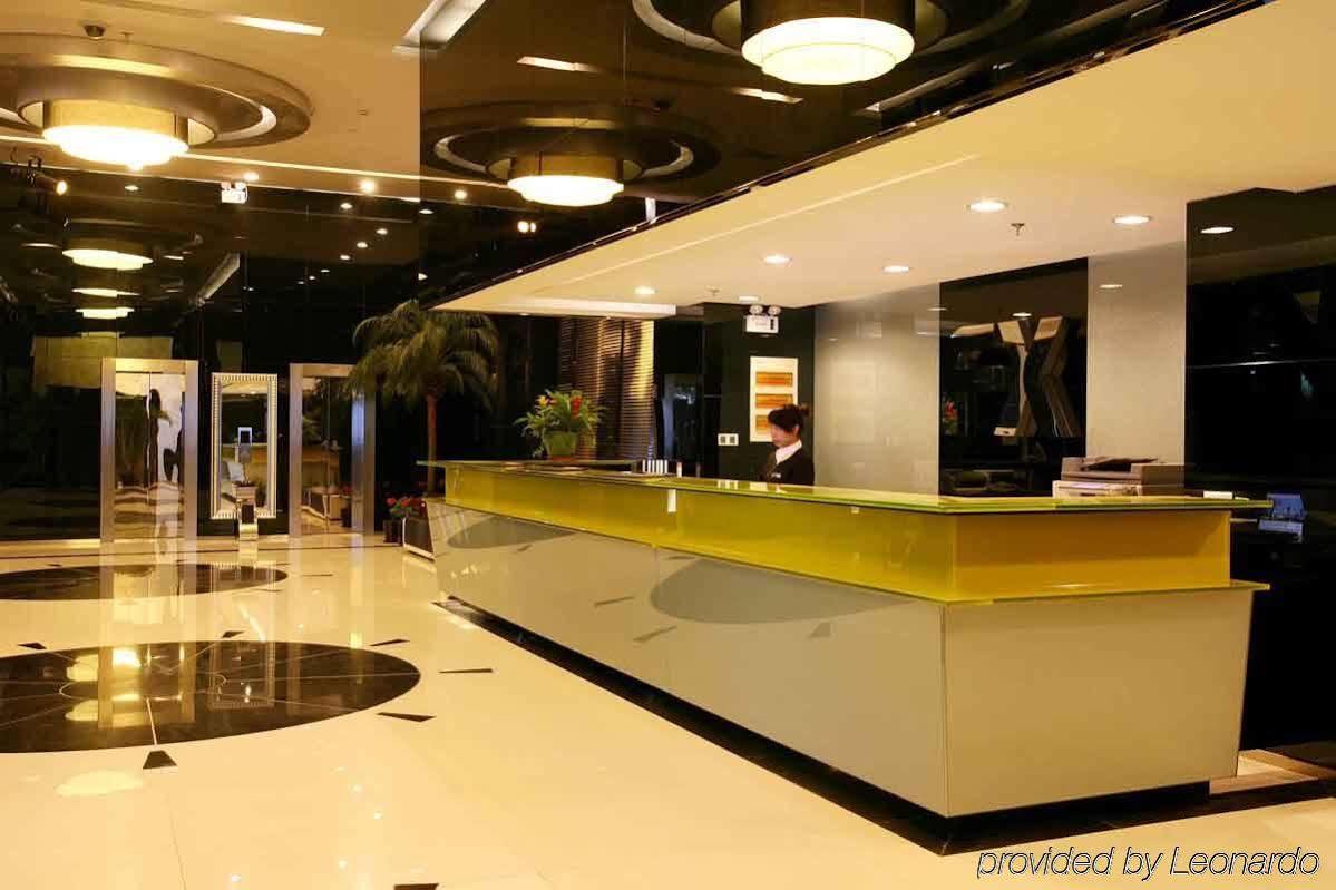Ji Hotel Shanghai Lujiazui South Pudong Road Экстерьер фото